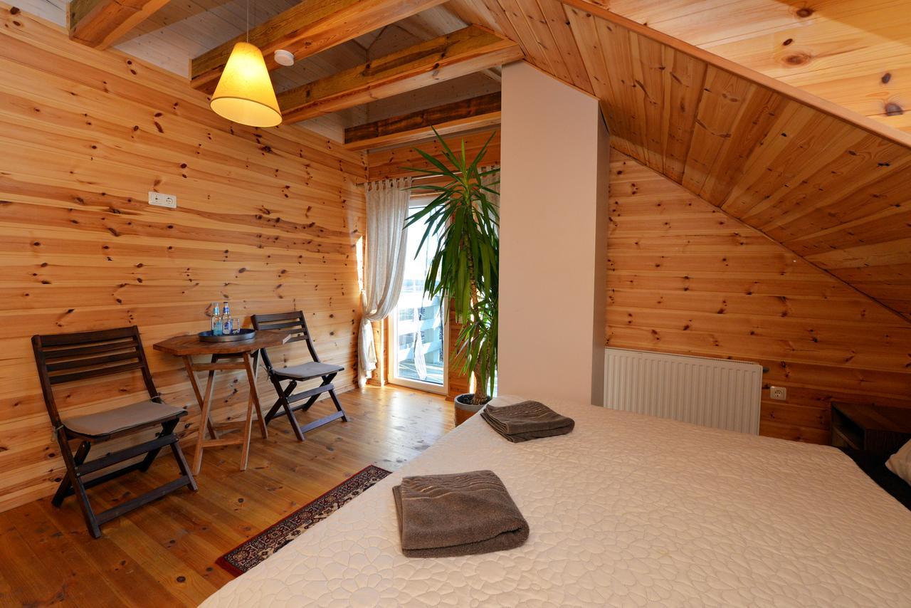 Bed and Breakfast Zuvienes Pasiure Rubikiai Exterior foto