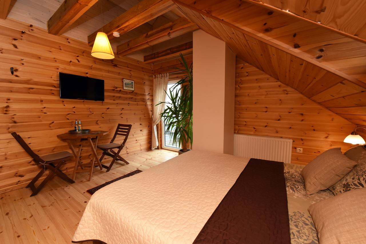 Bed and Breakfast Zuvienes Pasiure Rubikiai Exterior foto